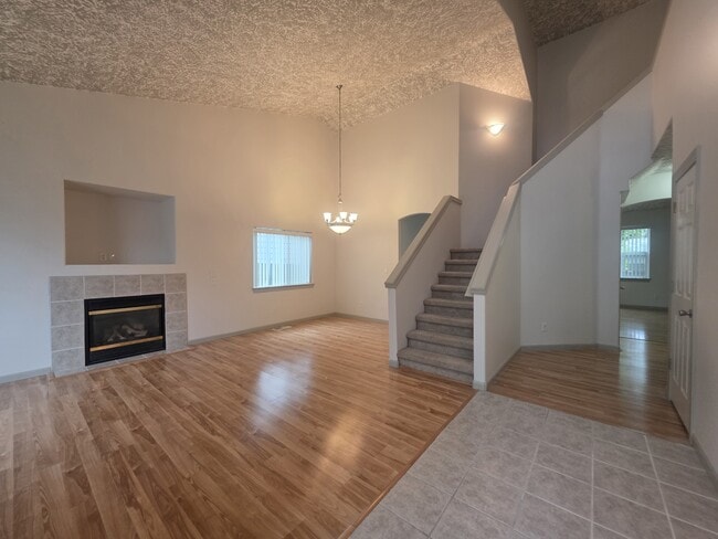 Building Photo - 4373 Hearth St NE