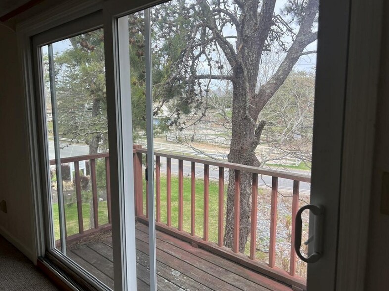 Building Photo - 1 Tideview Path