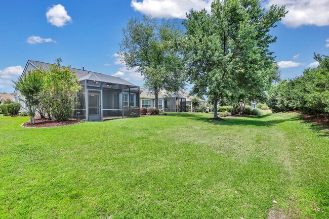 Building Photo - 8 Basket Walk Dr