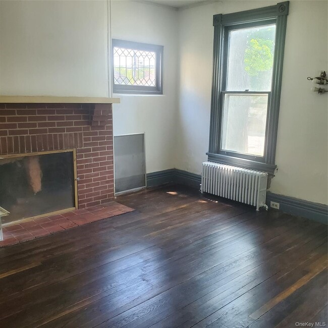 Building Photo - 111 Vineyard Ave