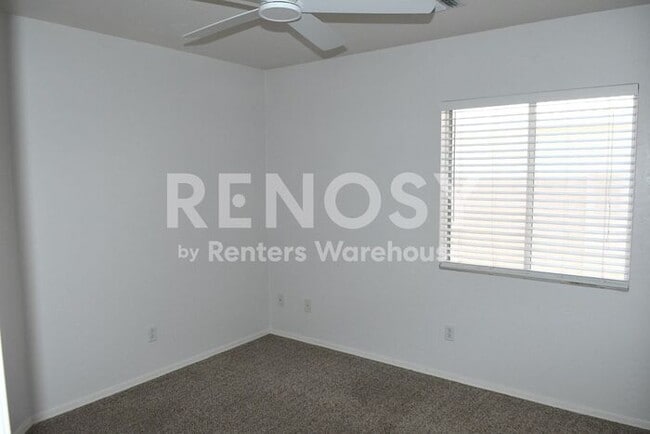 Building Photo - Ideal 3 Br 2 Ba 2 Cg Home Near Loop 303 & Greenway in Surprise!