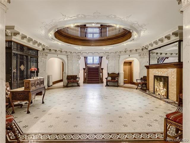 Building Photo - 836 E 17th Ave