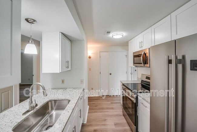 Building Photo - 5001 Forest Mountain Ct