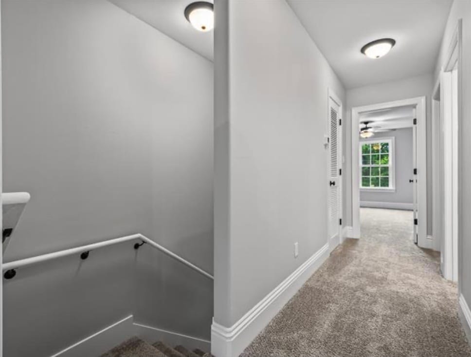 Building Photo - 10 Old Courthouse Way