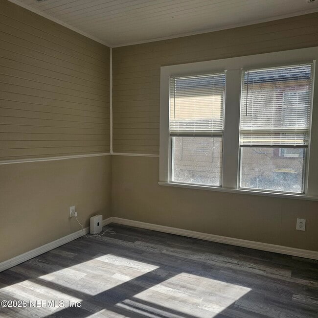 Building Photo - 7114 Edge St