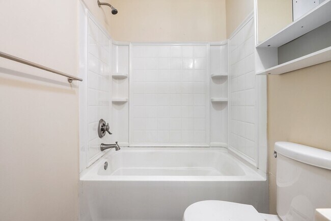 Building Photo - Available Now: Single Family Home Downtown Durham