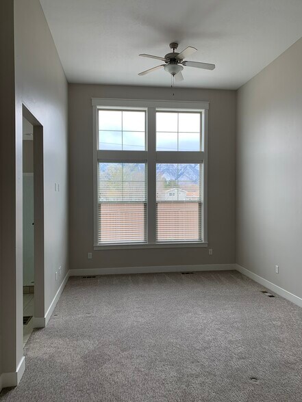 Building Photo - 10512 S Sandy Sage Way