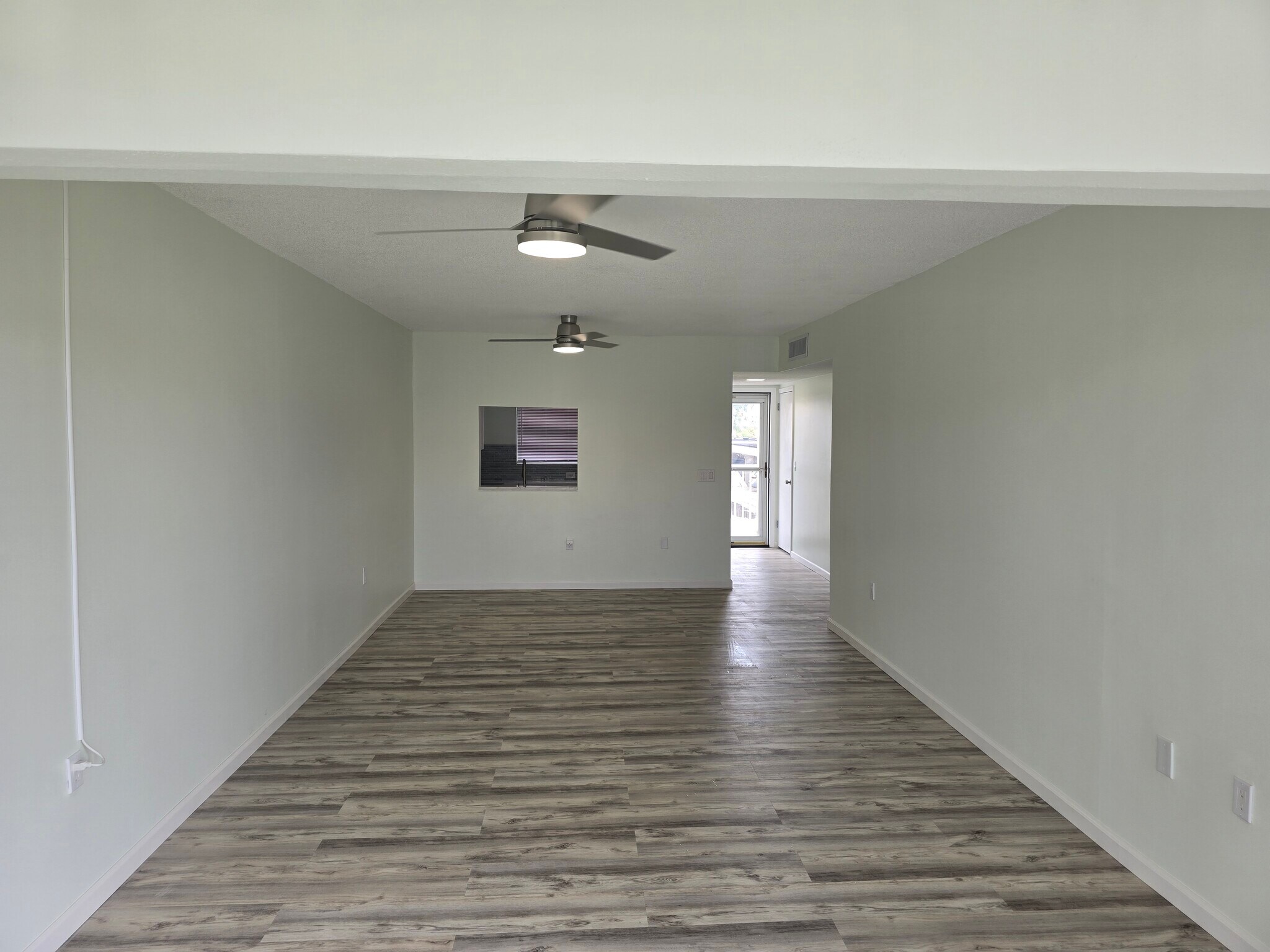 Building Photo - 10215 Regal Dr