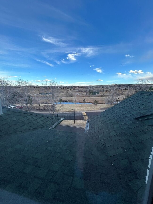 Building Photo - 2Br/2Ba Townhouse with Attached Garage