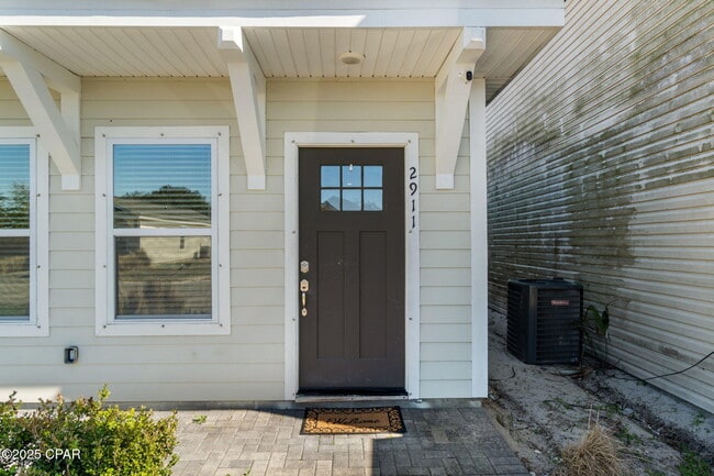 Building Photo - 2911 Sarah Jean Ct