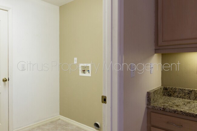 Building Photo - 3/2 Clermont Home