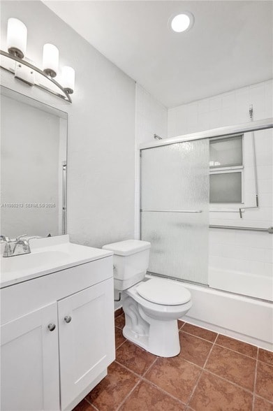 Building Photo - 2621 SW Natura Ave