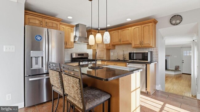 Building Photo - 1703 Tioga Rd