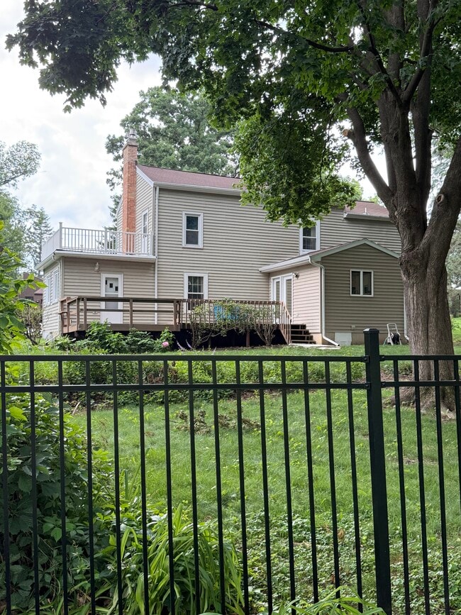 Building Photo - 5313 Raywood Rd