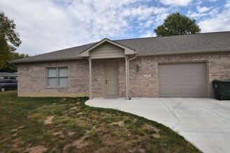 Building Photo - Harrison 315-319