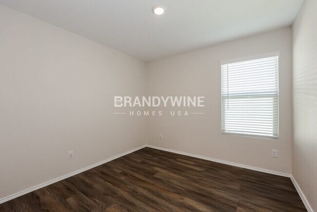 Building Photo - 360 Dry Cyn Wy