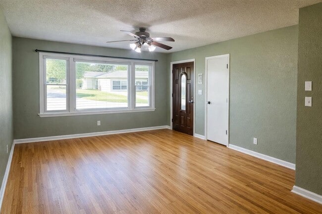 Building Photo - 2216 Downing St