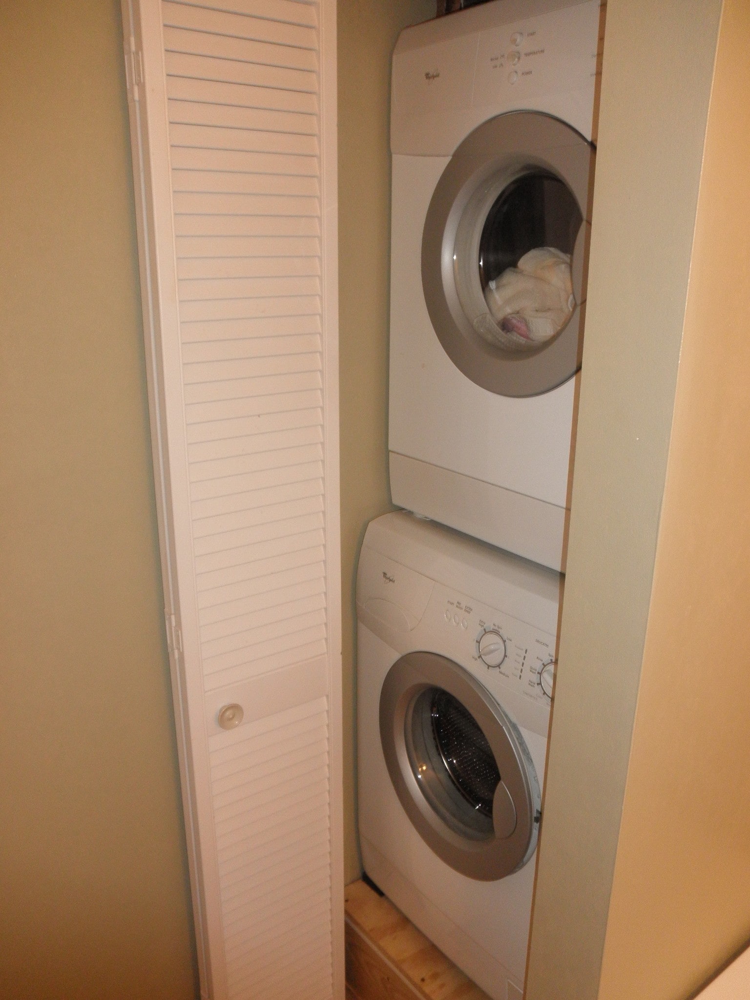 Washer Dryer in Full Bath - 17 Sunnybrook Rd