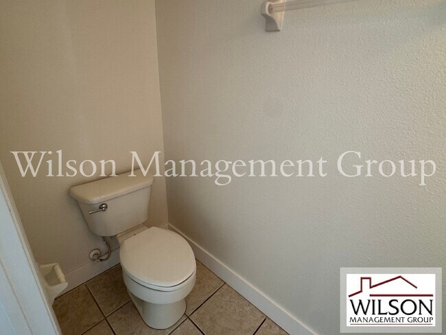 Building Photo - 10328 Manderley Way