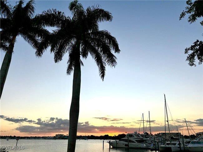 Building Photo - 1435 Curlew Ave