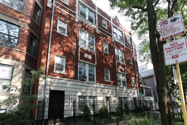 Building Photo - 2849 N Burling St