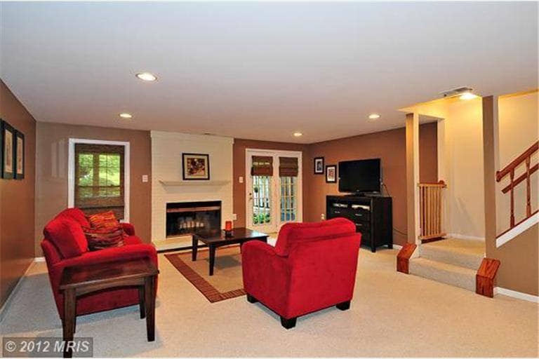 Building Photo - 4745 Columbia Rd