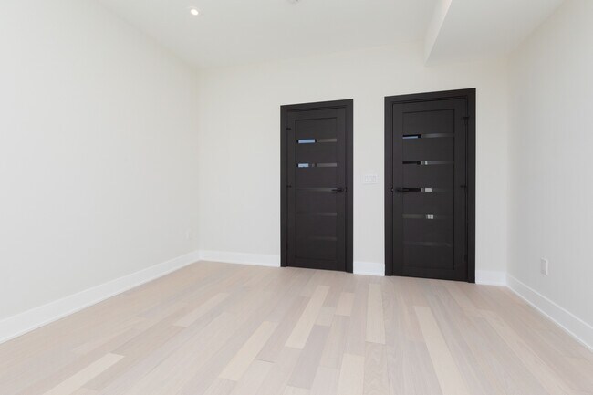 Building Photo - 2541 Turner St