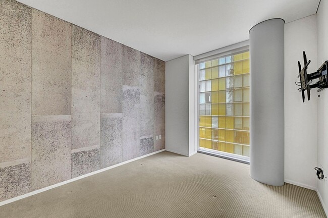 Building Photo - Veer Towers 2310E- City/Strip Views from this Stunning 1Bd/1Ba Residence