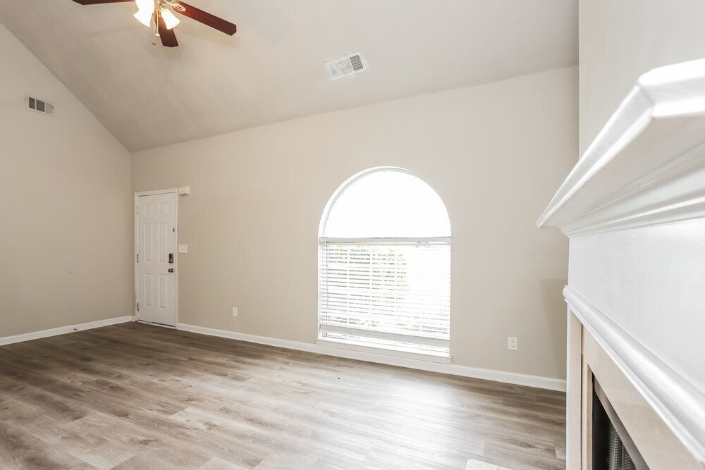 Building Photo - 5660 Black Berry Row