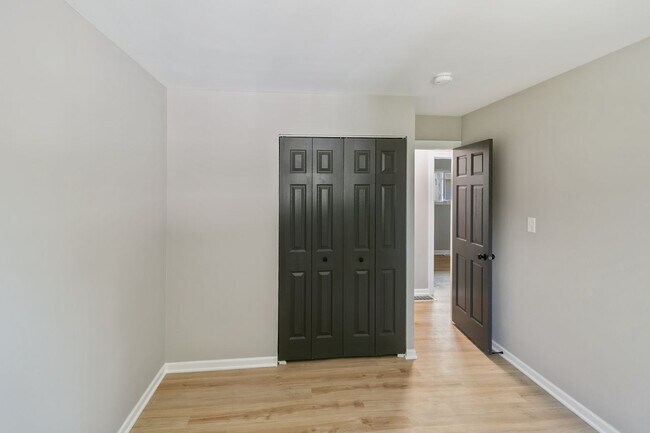 Building Photo - 118 Windsor Ln