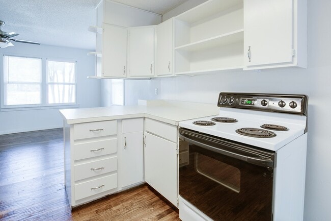 Building Photo - 116 Corbin Ln