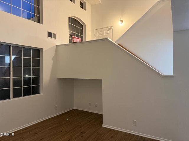 Building Photo - 1321 Jamaica Ln