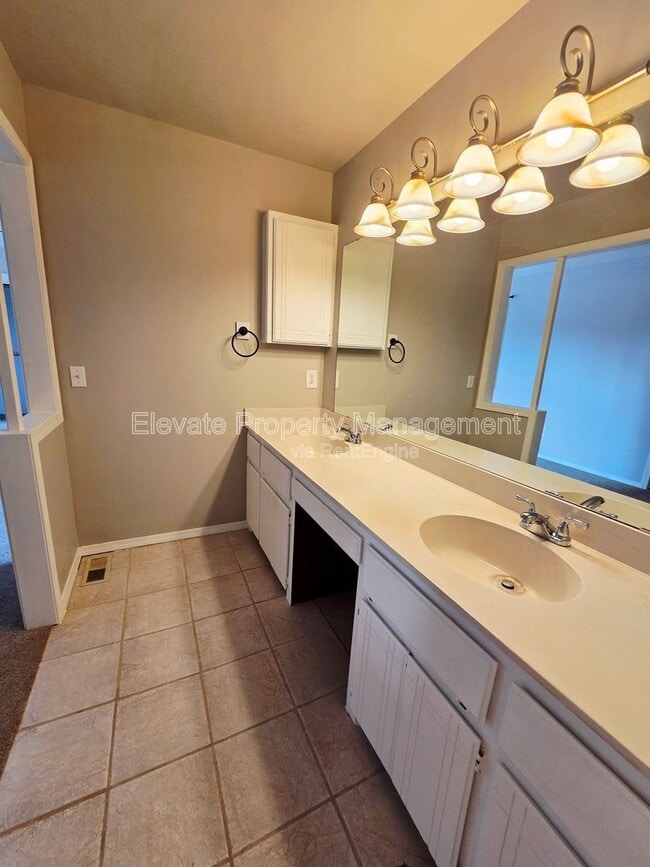 Building Photo - 2625 Patti Pl