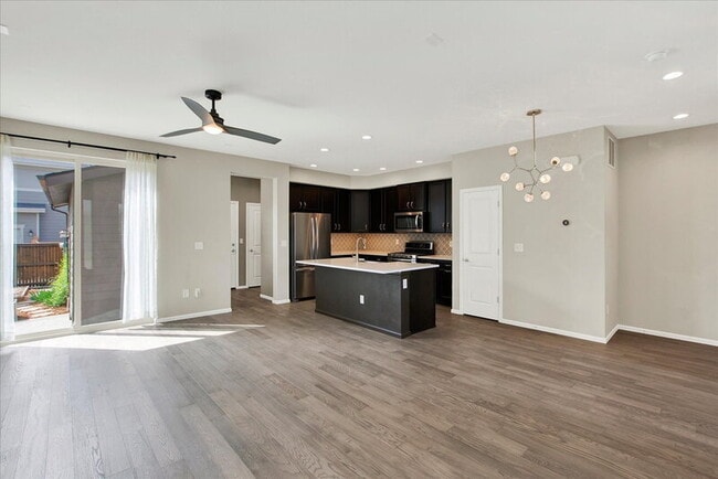 Building Photo - 9318 E 58th Dr