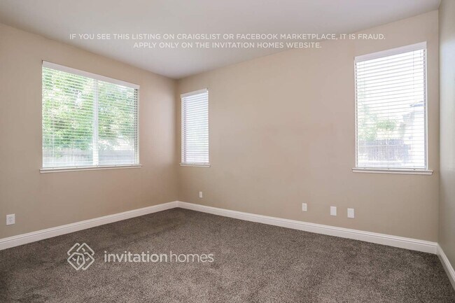 Building Photo - 9396 Lakepoint Dr