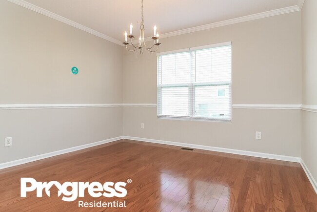 Building Photo - 168 Woodcreek Ln