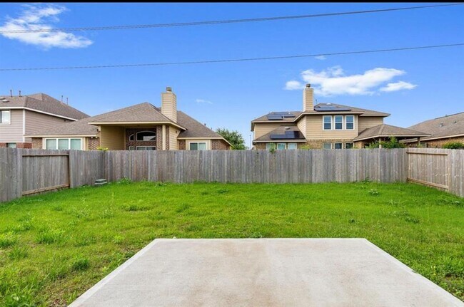 Building Photo - 6222 Prince Pl Dr