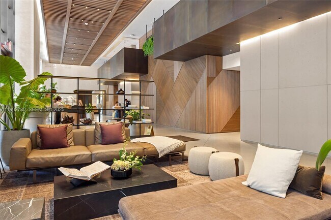 Building Photo - 159 NE 6th St