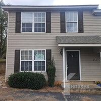 Building Photo - 515 Fairview Rd