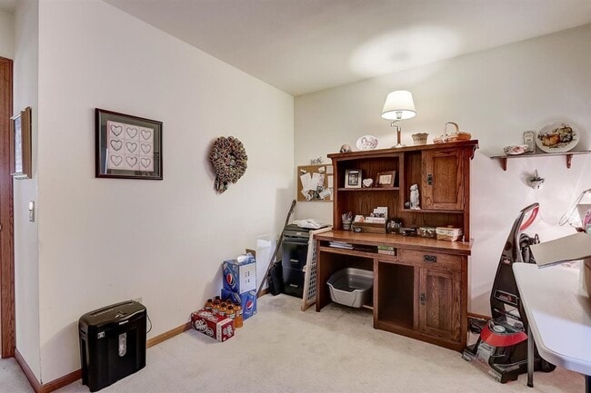 Building Photo - Punzel Sapphire Clarmar