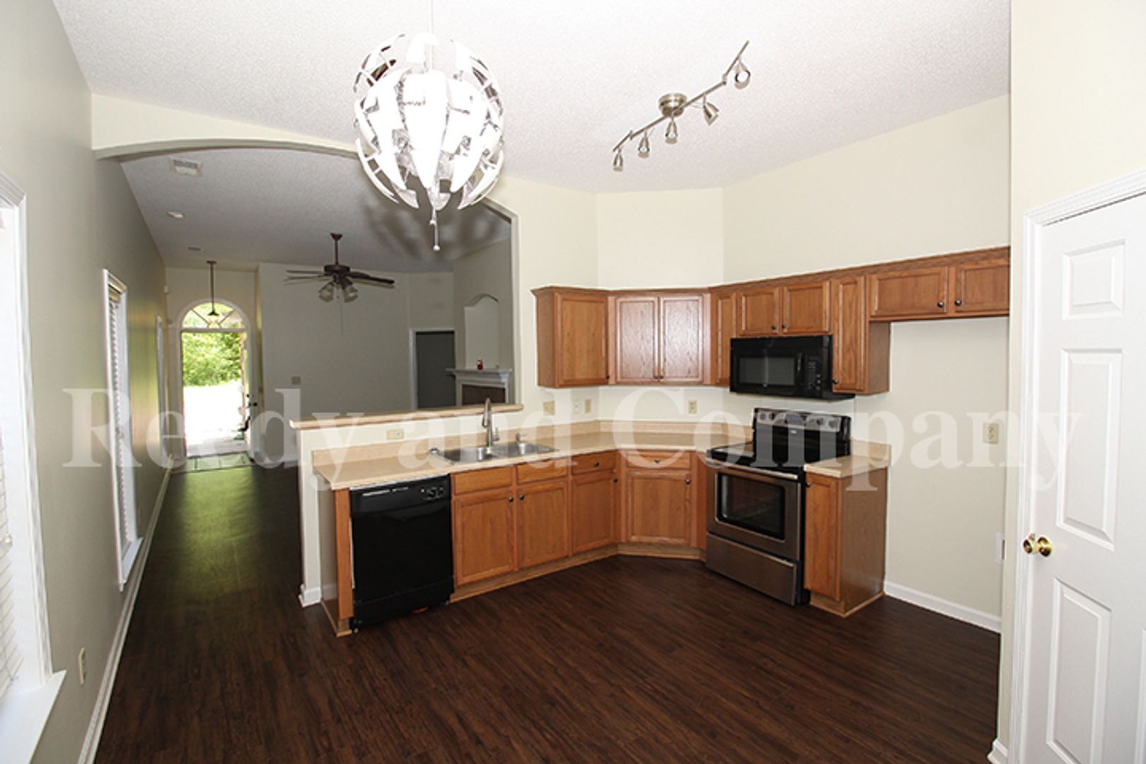 Building Photo - 7063 Parkbrook Ln