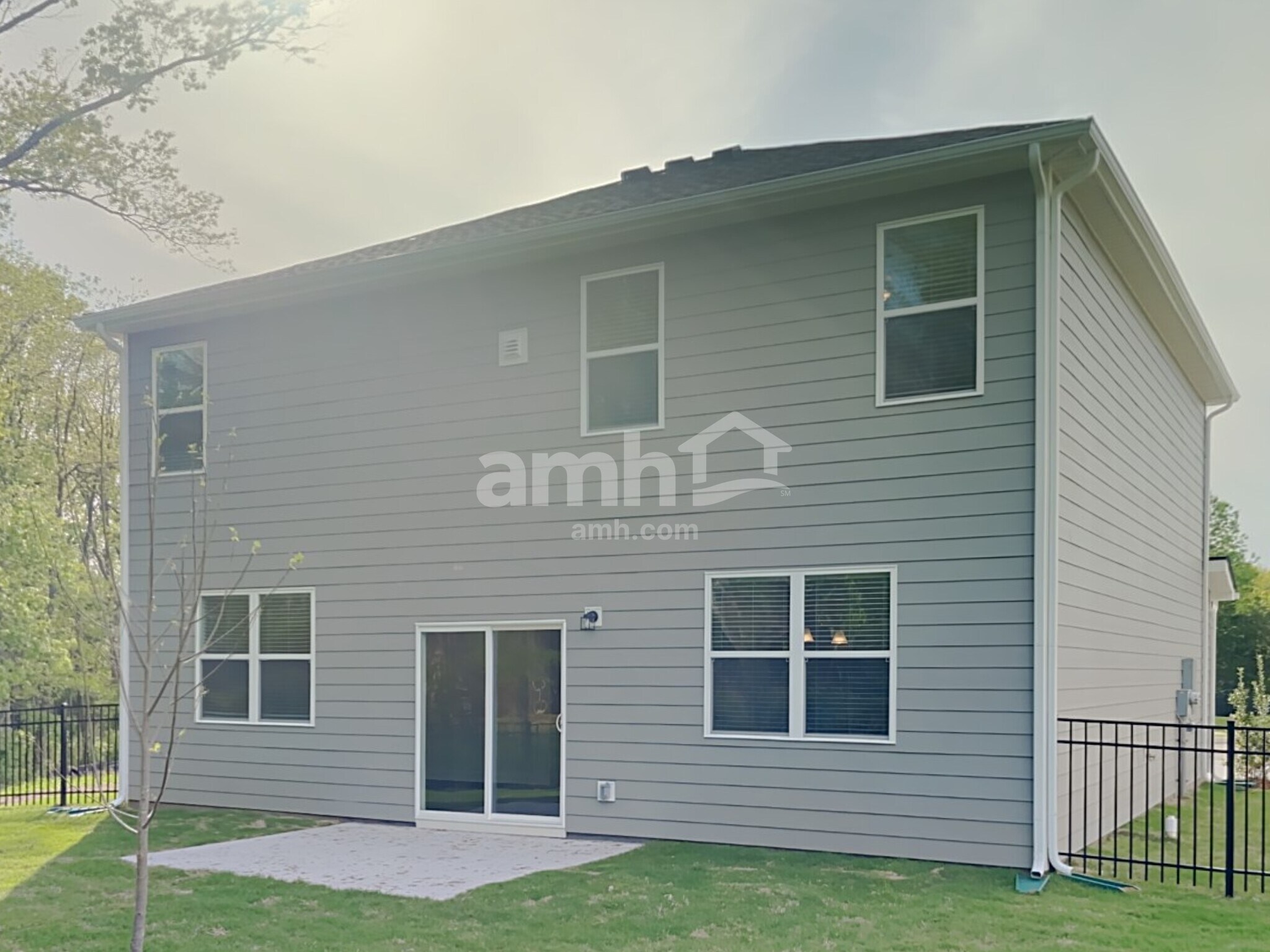 Building Photo - 1033 Bluewater Dr