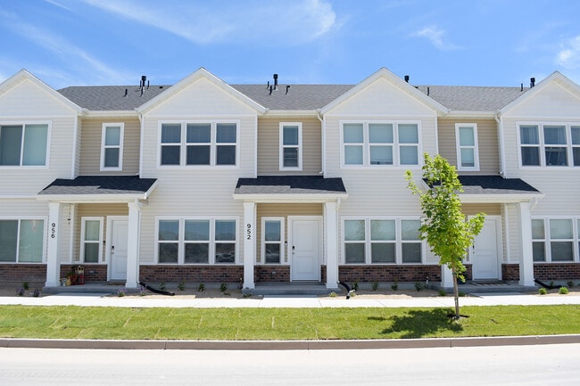 Primary Photo - 952 N 920 W