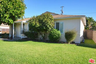 Building Photo - 12944 Haynes St