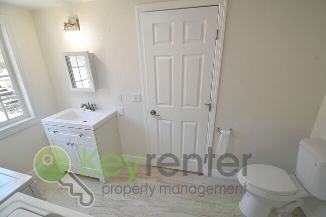 Building Photo - 209 Civic Center Dr