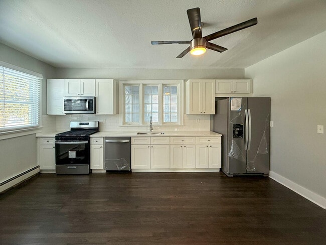 Building Photo - 36465 Main St