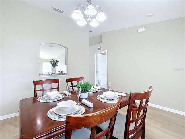 Building Photo - 1639 Saddlehorn Dr