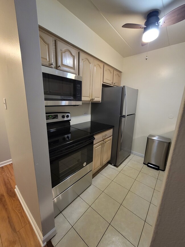 Brand new stainless appliances - 13515 Le Claire Ave