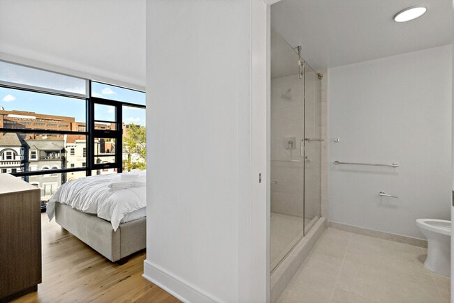 Building Photo - 1841 7th St NW