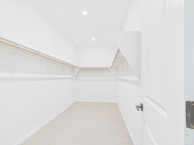 Building Photo - NORTH COPPER CANYON BRAND NEW BEAUTY